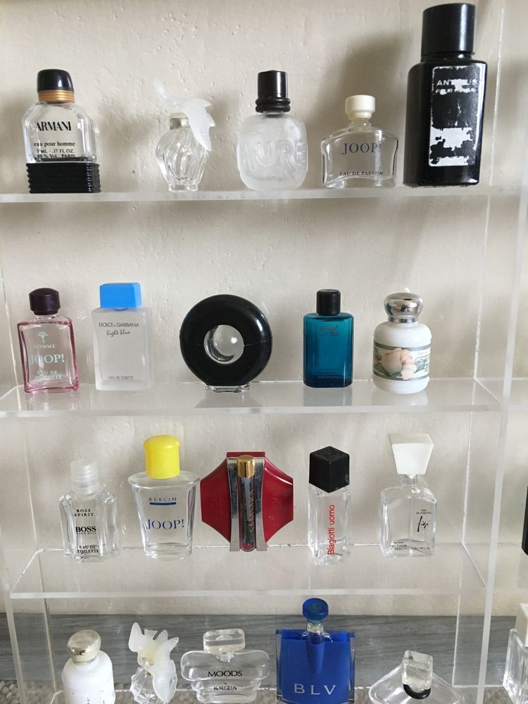 Małe buteleczki po oryginalnych  perfumach