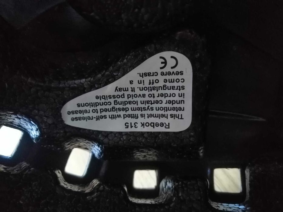 Używany Kask Reebok 315-Rozmiar 50-58cm-Idealny na Rower/Hokej/Rolki