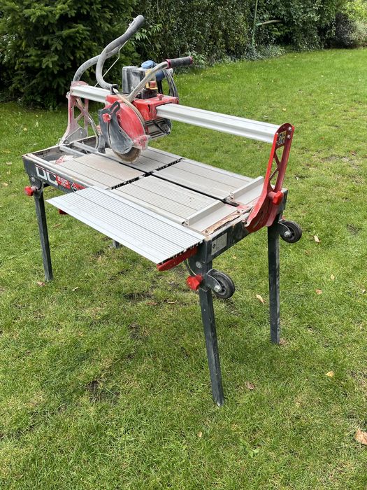 Przecinarka do płytek wodna Rubi