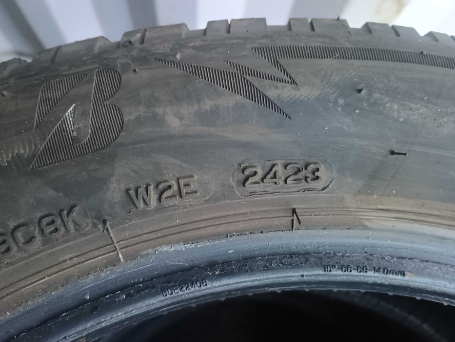 Zimowe opony Bridgestone 205/55 R16 komplet 4 sztuki 2023r Bieżnik 6mm