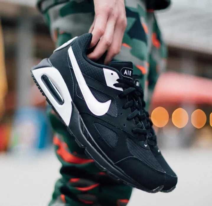 Кросівки чоловічі Nike Air Max Ivo Black 580518-011 (ОРИГІНАЛ).
