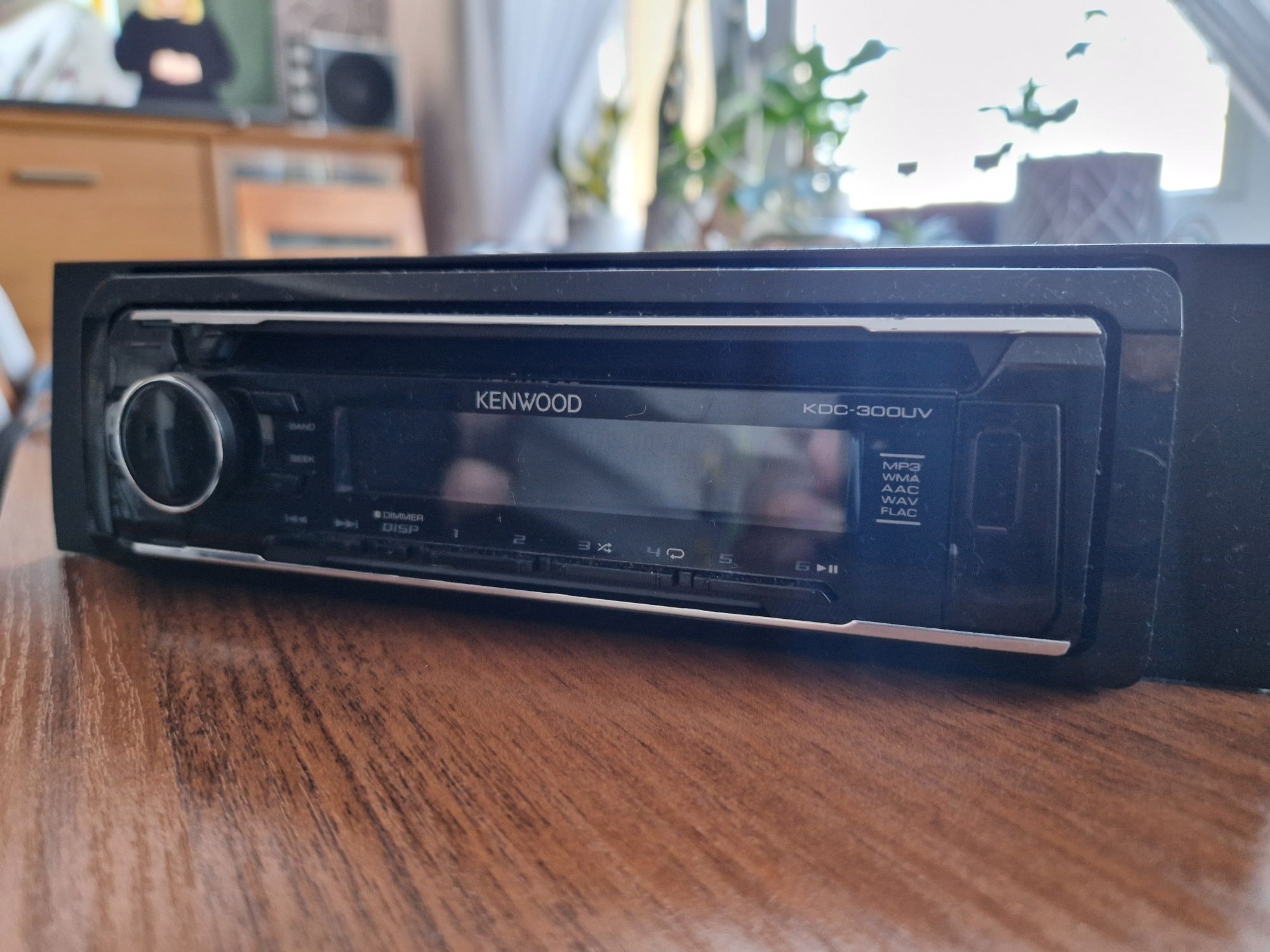 Kenwood KDC-300UV