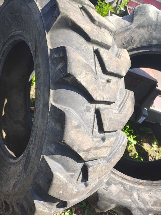 Opona przemysłowa 16.9-28 R400 GRI koparko ładowarka JCB Case MF Cat