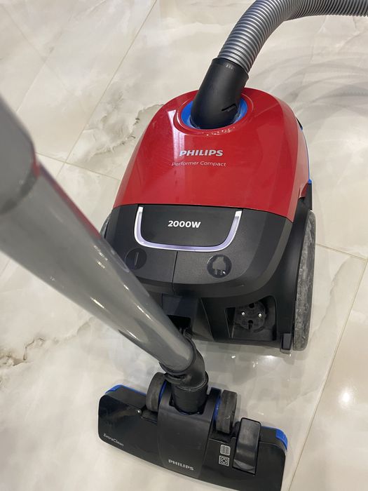 Пилисос Philips 2000W