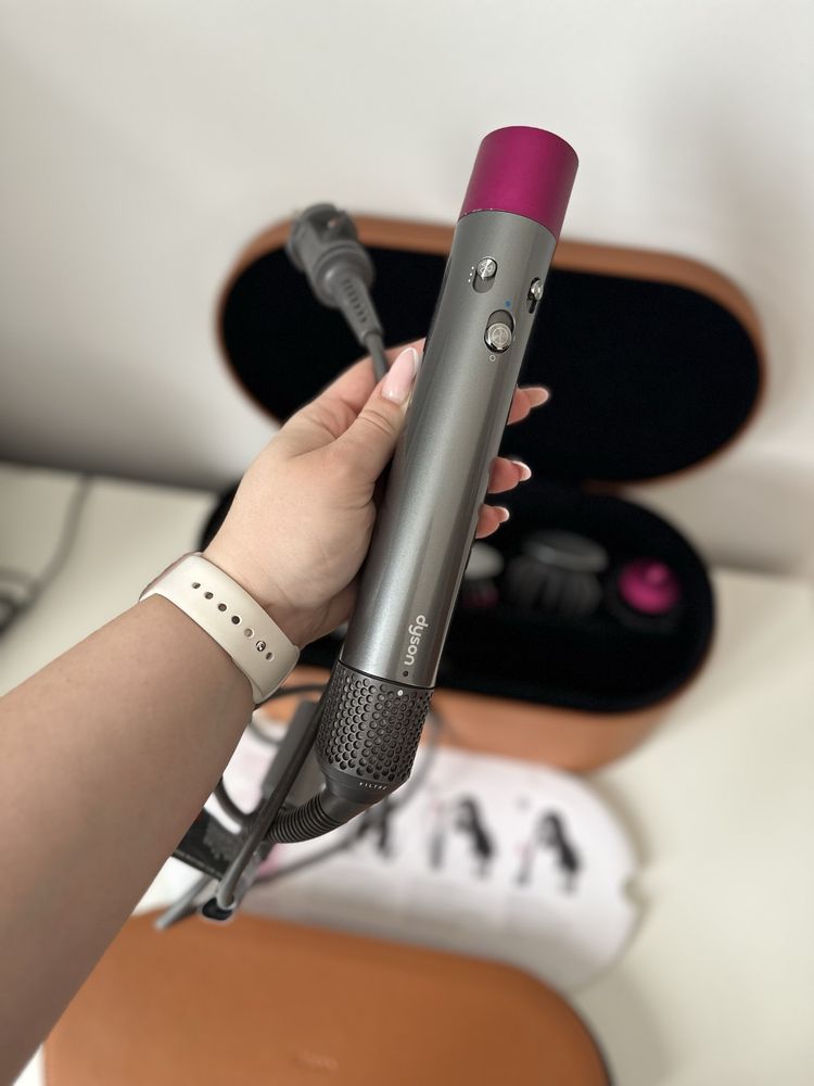 Dyson airwrap complete