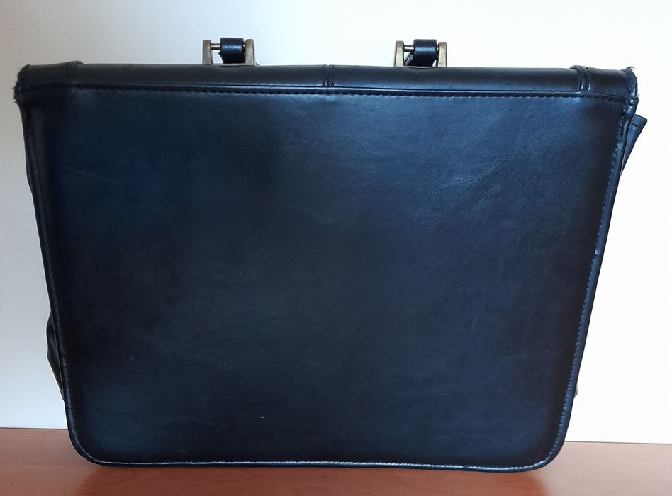 teczka aktówka, używana