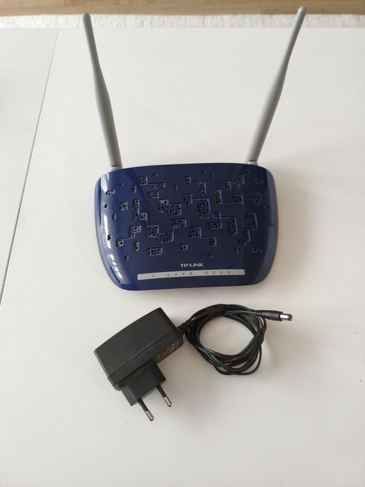 Router bezprzewodowy z firewall TP-LINK W8960N 300Mb/s stan bdb z WAN