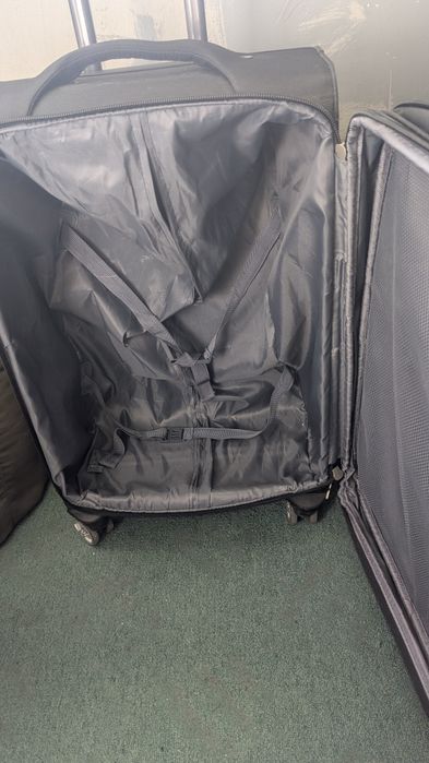 Продам валізу велику