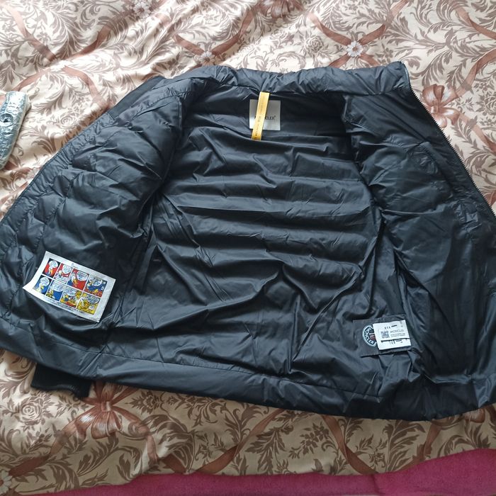Продам куртку Moncler . спорт костюм