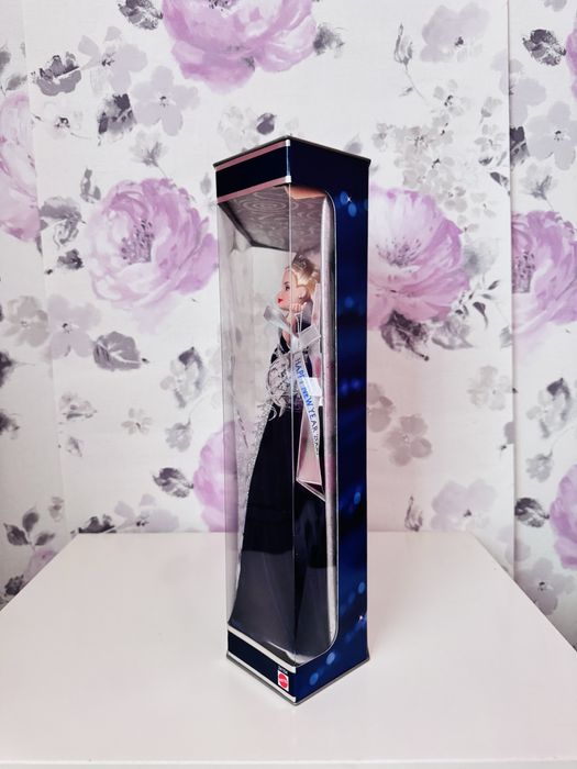 Lalka Barbie Millennium Princess Special Millennium Edition 2000