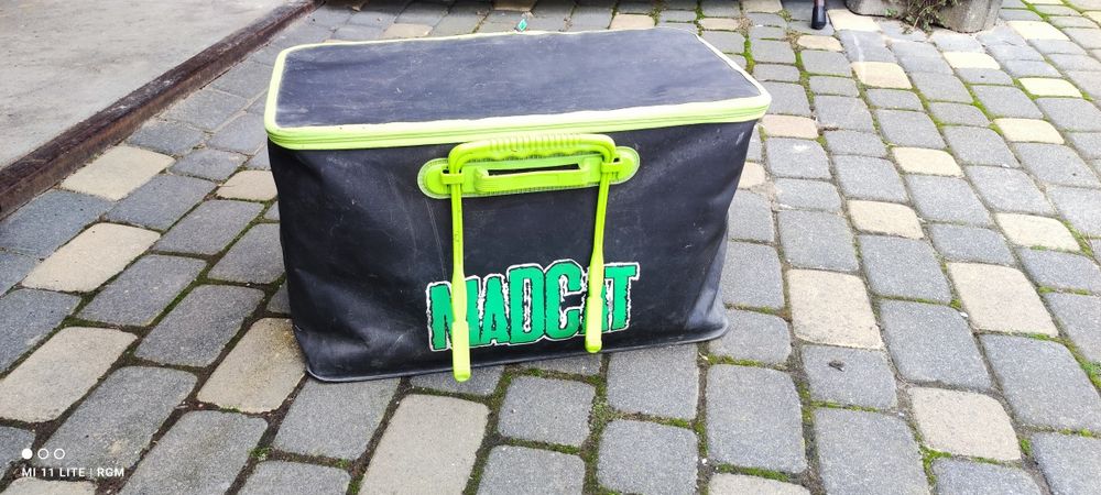 Sprzedam sprzęt sumowy.