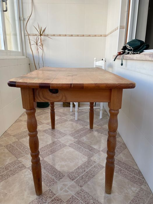 Mesa madeira pinho