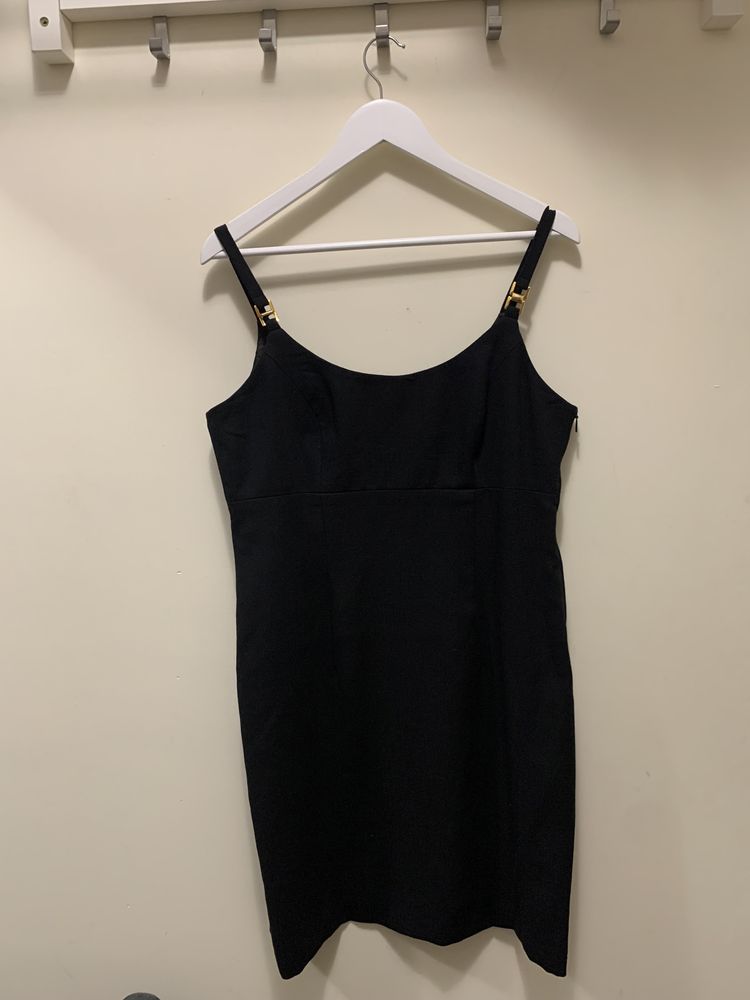 Elegancka wełniana sukienka Betty Barclay rozmiar 40/42 mała czarna