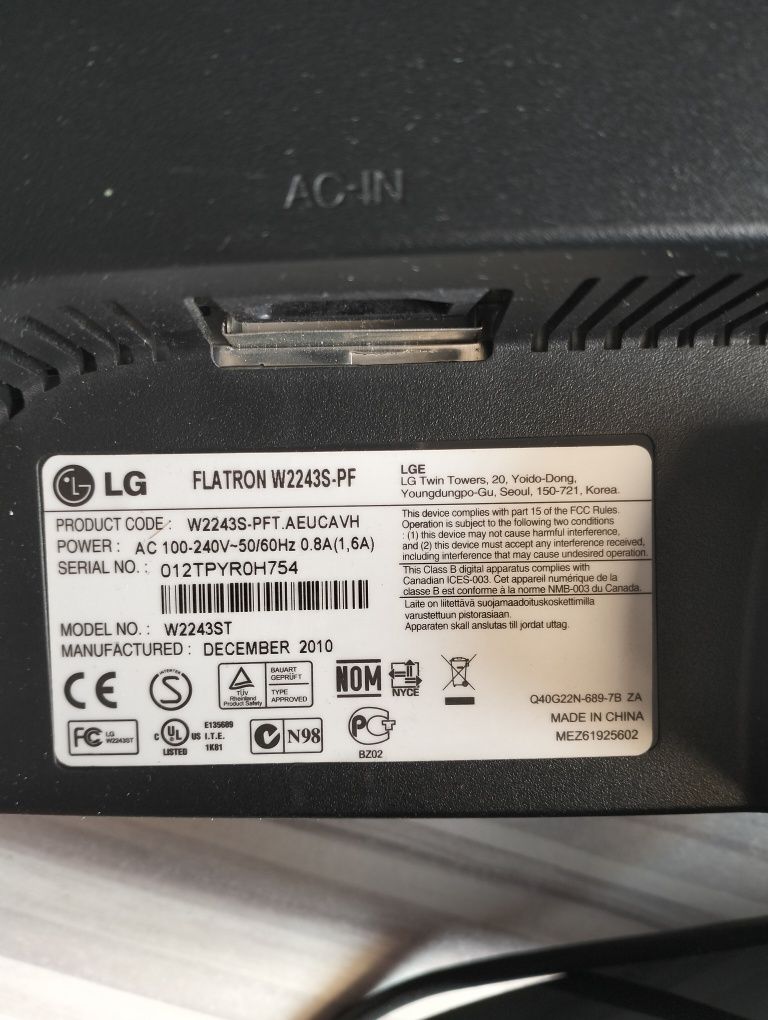 Monitor LG Flatron W2243S