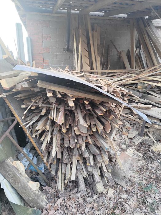 Drewno opałowe, odpady stolarskie, suche, mieszane (głównie liściaste)