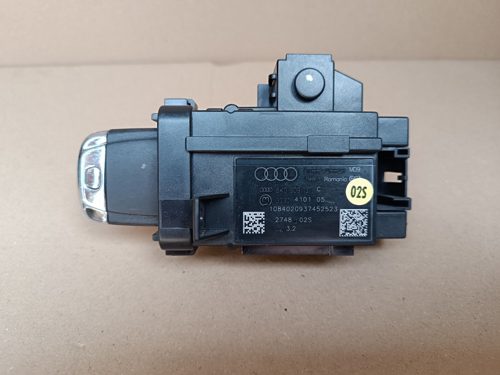 Audi A4 B8 8K0 A5 8T0 - Stacyjka kluczyk 8K0.909.131C