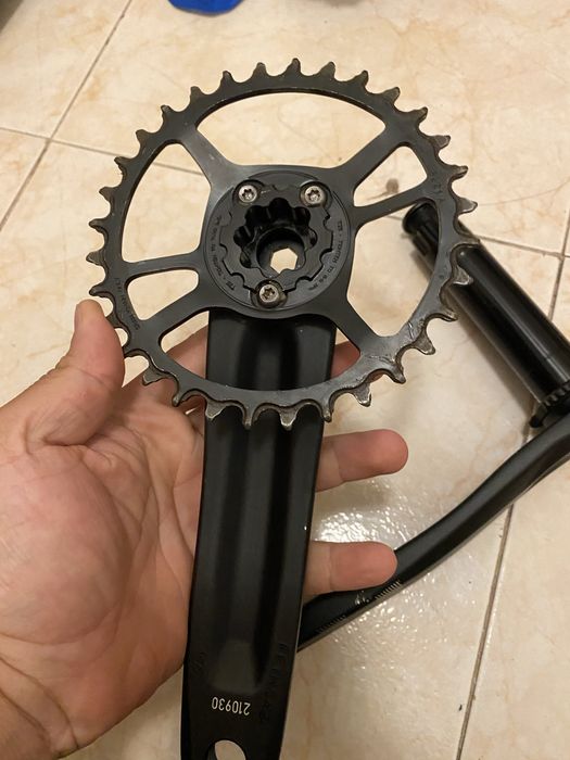 Pedaleiro SRAM 32 dentes 175 mm