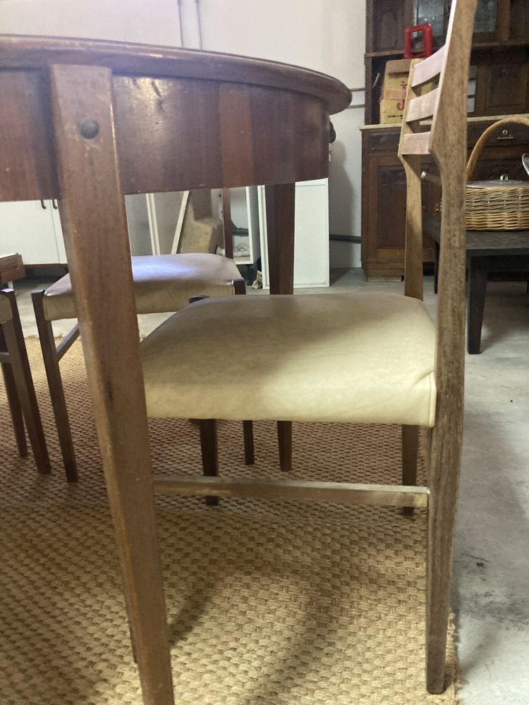 Mesa e 4 cadeiras vintage