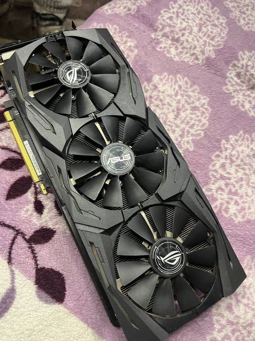 Видеокарта asus Vega 56 8gb