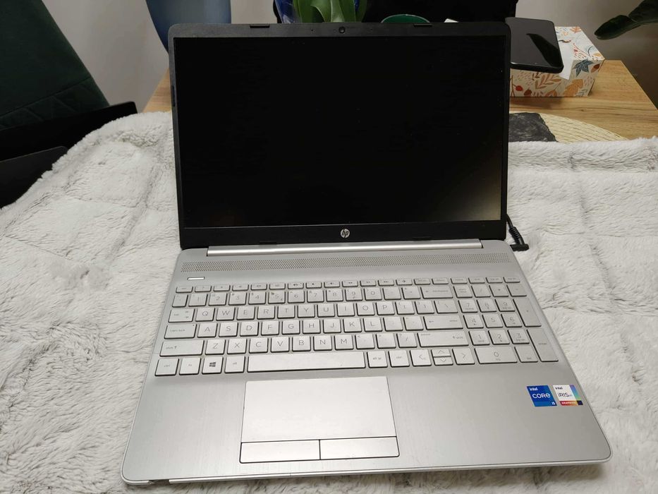 Używany Laptop HP 15-DW3001NW 15.6" i5-1135G7 Win 11 Home