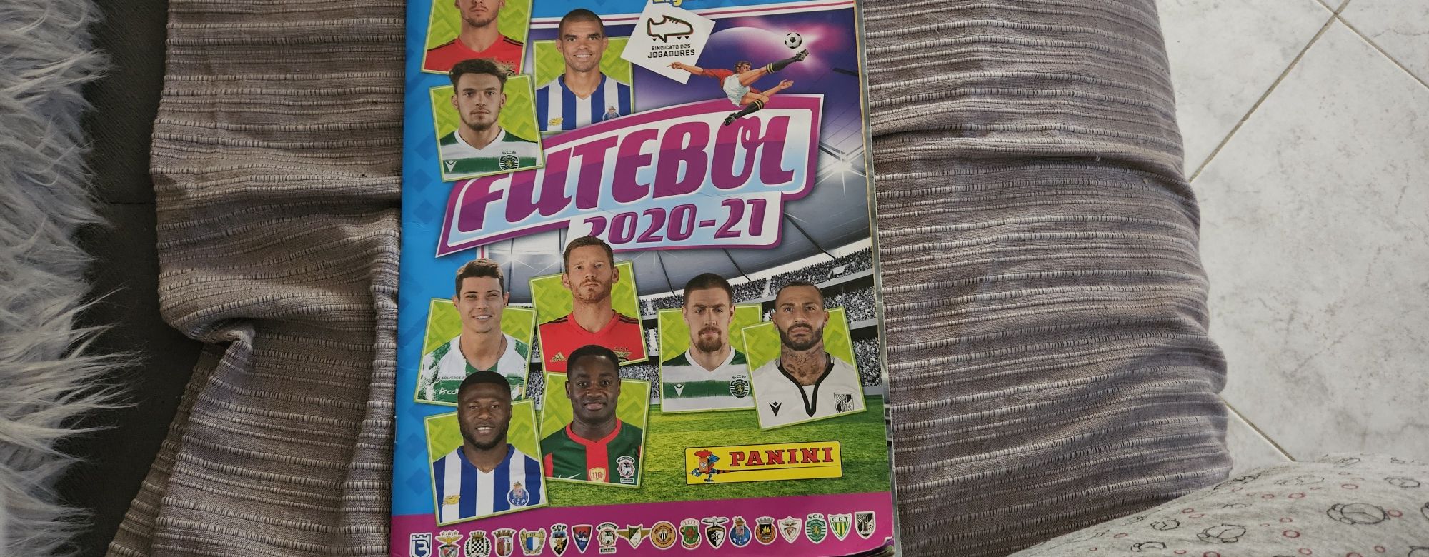 Caderneta de futebol 2020,2021