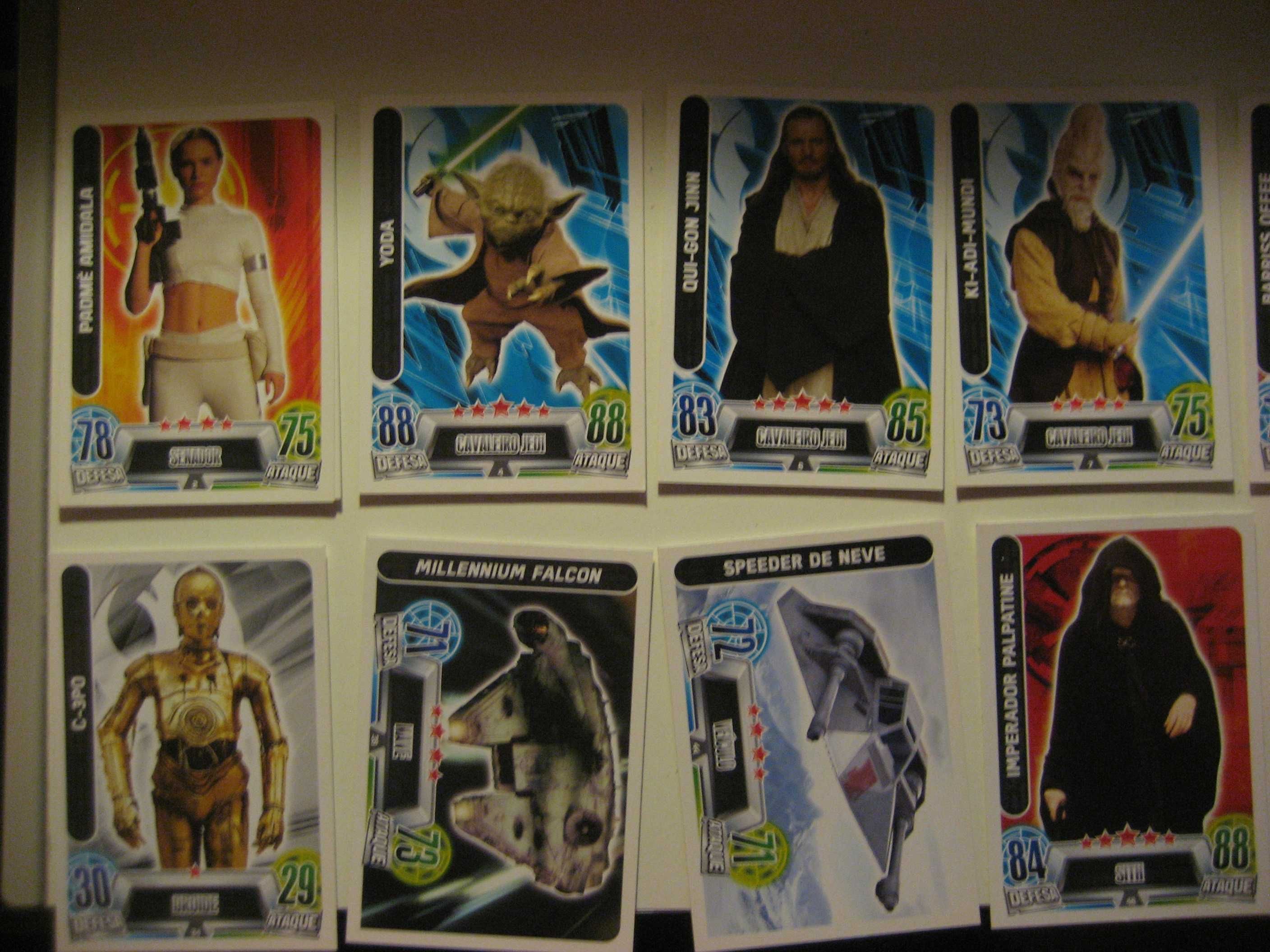 13 cartas de VS System (Marvel e DC) e 34 cartas STAR WARS FORCE ATTAX