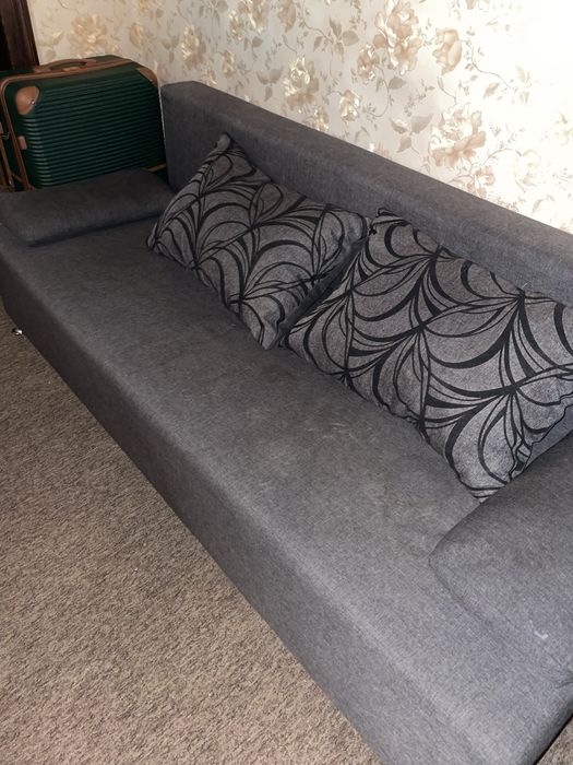 ТЕРМІНОВО диван сірий