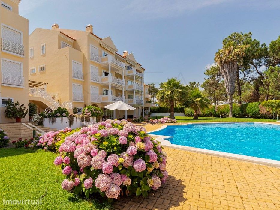 Apartamento T2+2 Duplex à venda em Soltroia - Condomínio fechado co...