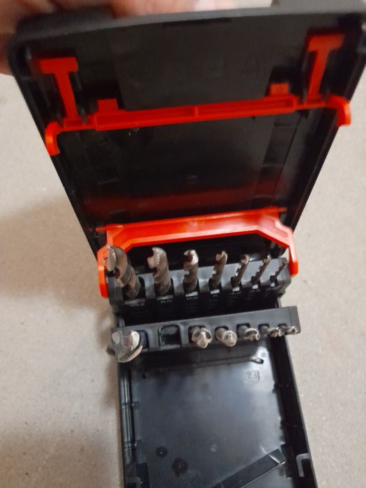 Zestaw gwintowników i wierteł SMART STEP M3-M12 Wurth 13-elem