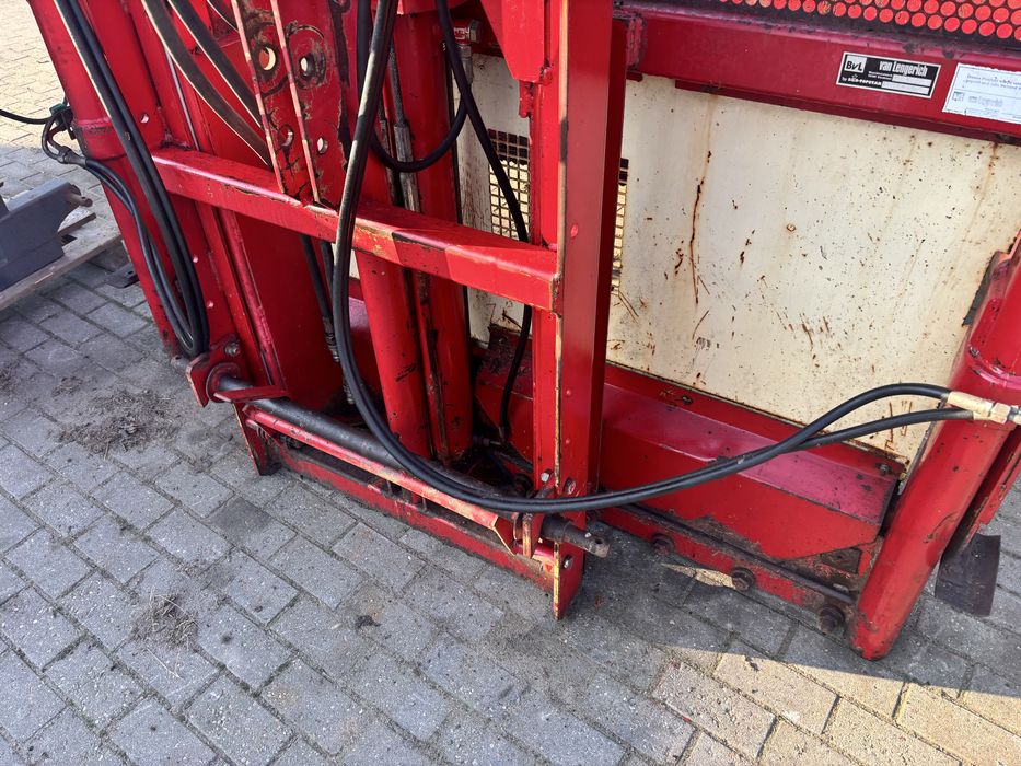 Wycinak do pryzm BVL 145 wycinarka wybierak kiszonki