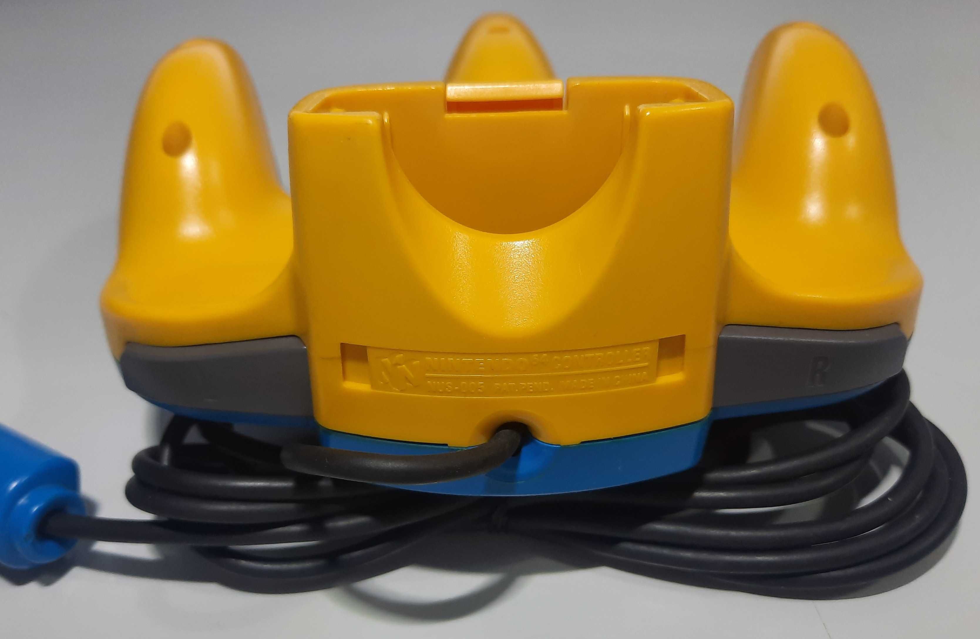 Pad Nintendo 64 / Pikachu Blue and Yellow (NUS-005)