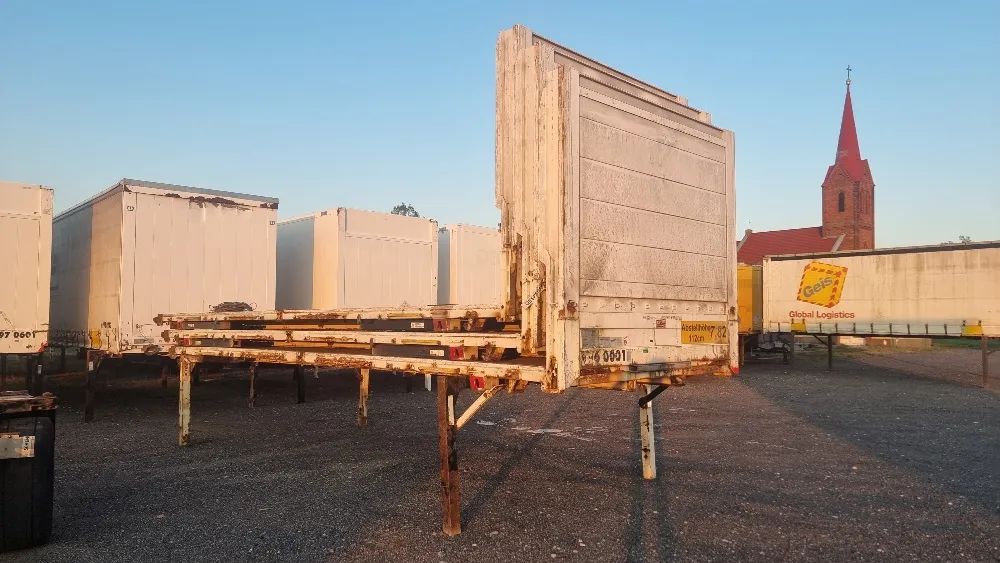 Krone 9.500zł netto KRONE 7.80m BDF PLATFORMA ZABUDOWA 2011ROK  ST.BDB