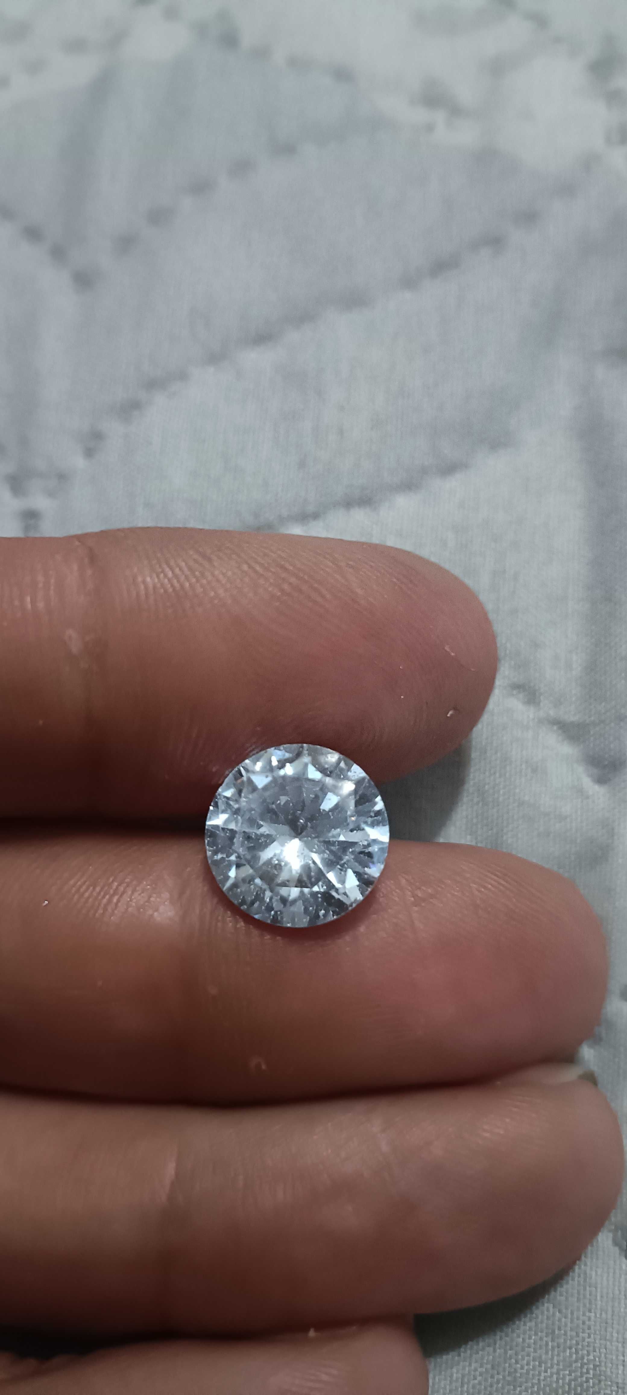 Pedra preciosa Moissanite com certificado