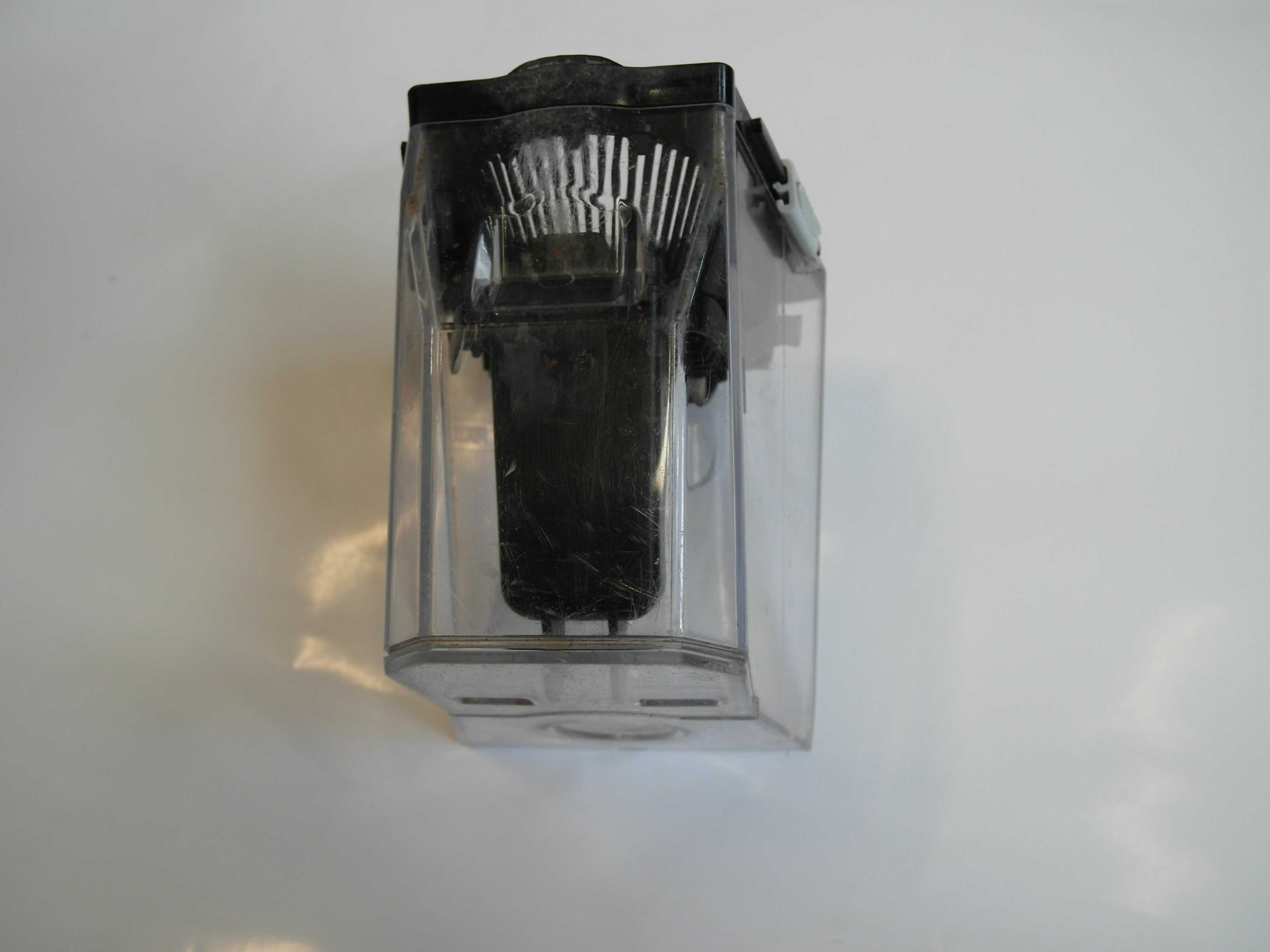 Philips AquaTrio Pro FC7088/01 Pojemnik