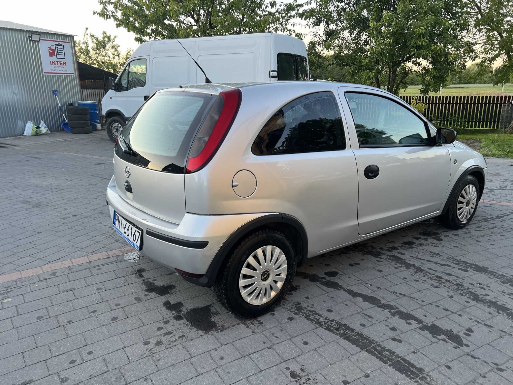 Opel Corsa C 1.0 benzyna