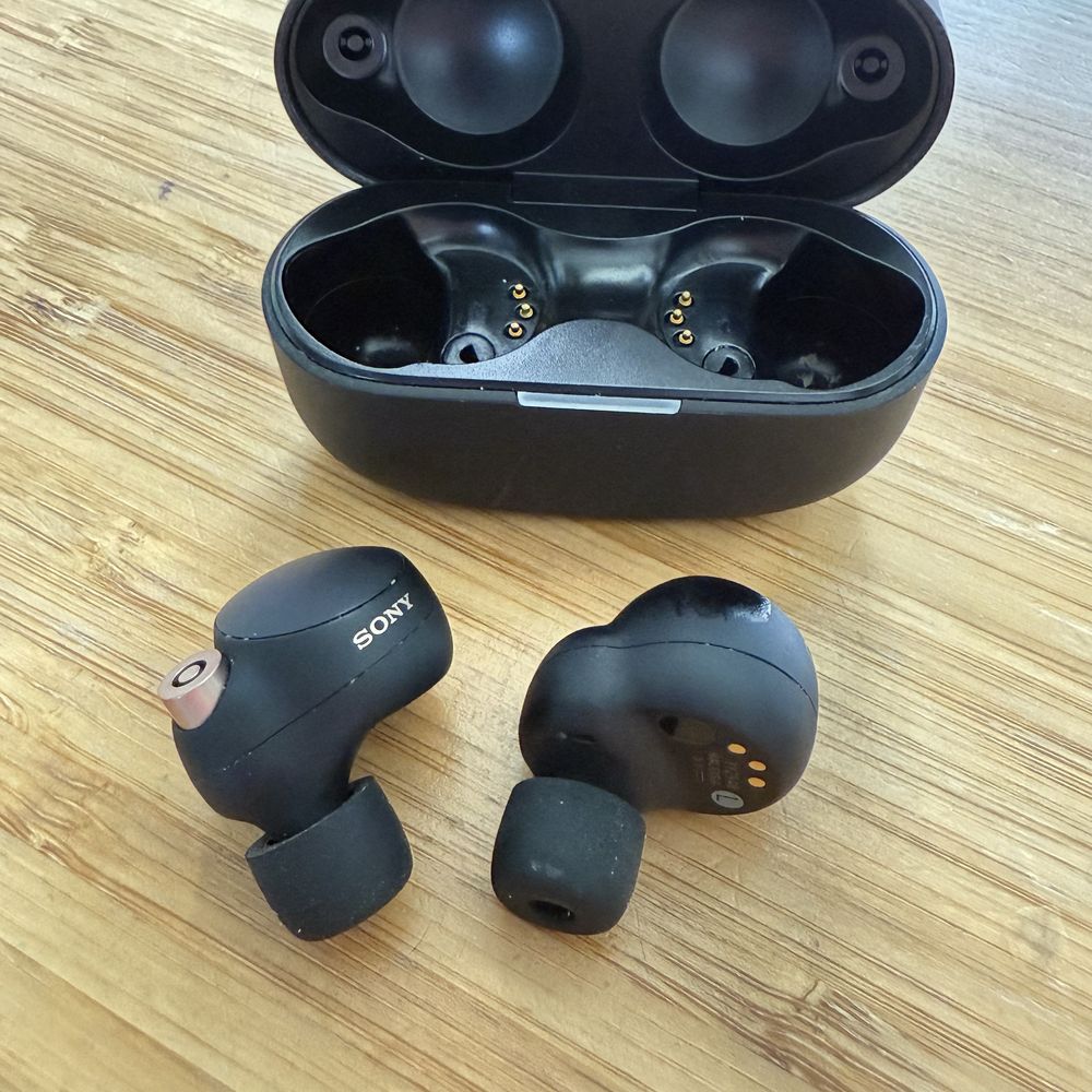 Sluchawki Sony WF-1000XM4 - douszne