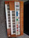 Organy Unitra b2