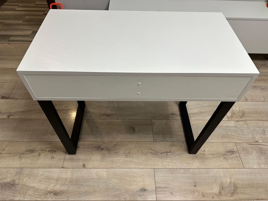 Продам стіл письмовий