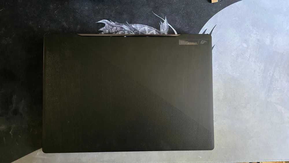 Laptop Asus ROG Zephyrus M16 GU604VI