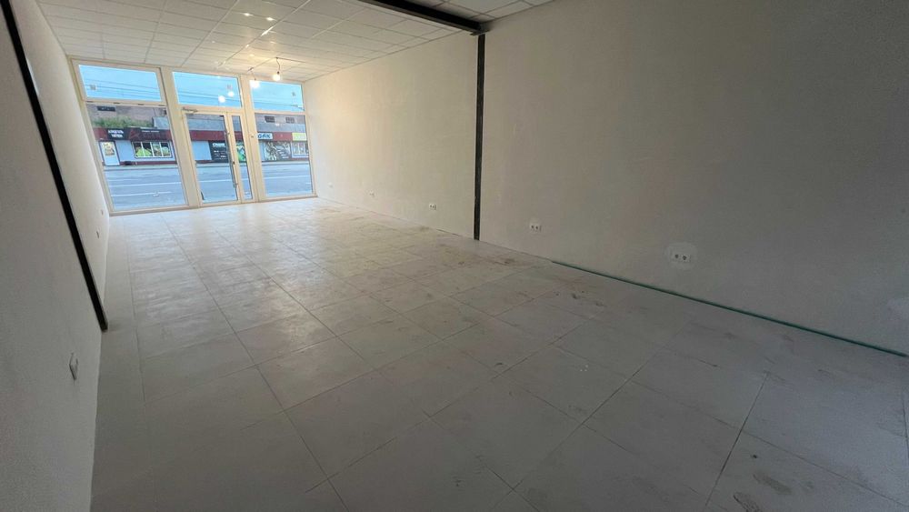 Оренда ФАСАДНОГО комерційного приміщення 54,1 м.кв. в ЦЕНТРІ м. САРНИ