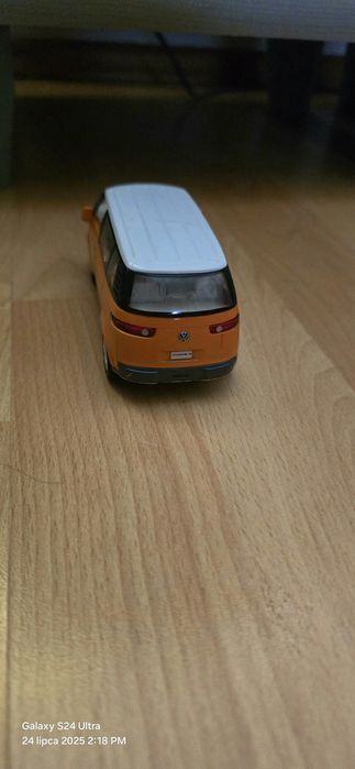 Volkswagen New Microbus 2001 Welly Kinsmart Transporter Multivan