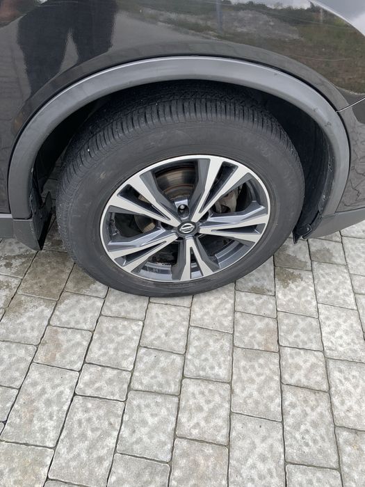 Продам Nissan Rogue
