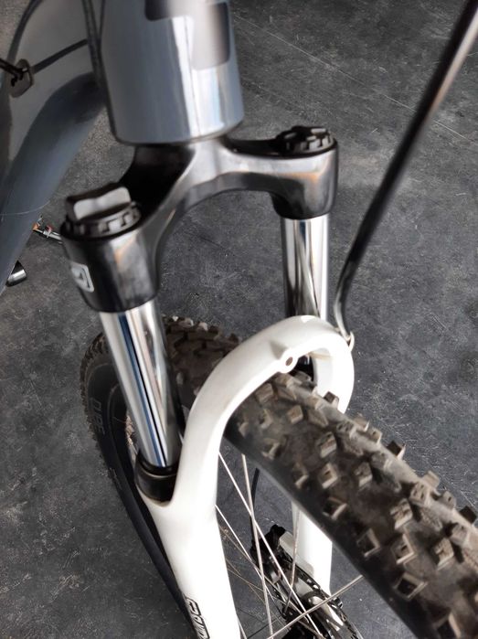 Suspensão SUNTOUR roda 29