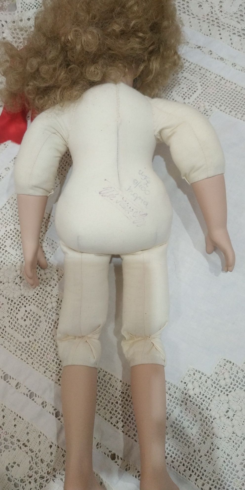 Фарфоровая кукла Ute Kase Lepp