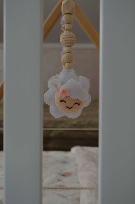 Подарунок на Новий рік для дитини Стійка + підвіски Монтессорі