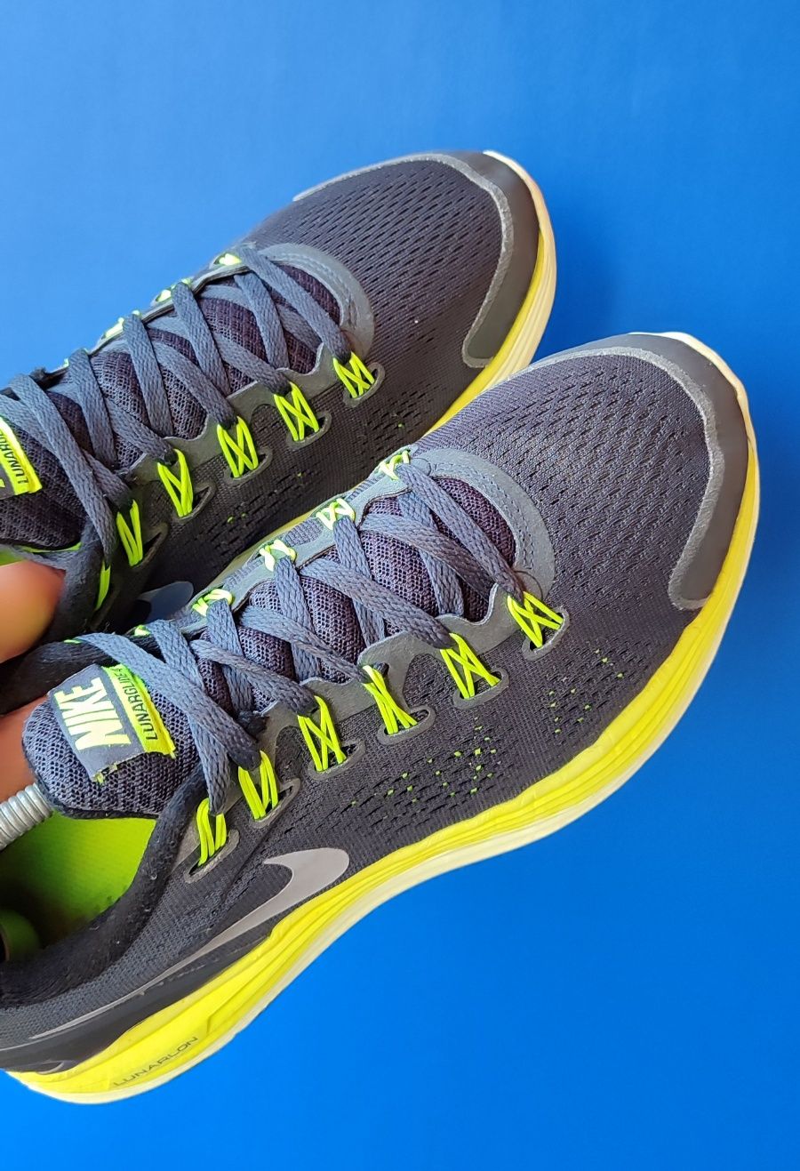 Кроссовки Nike Lunarglide 4