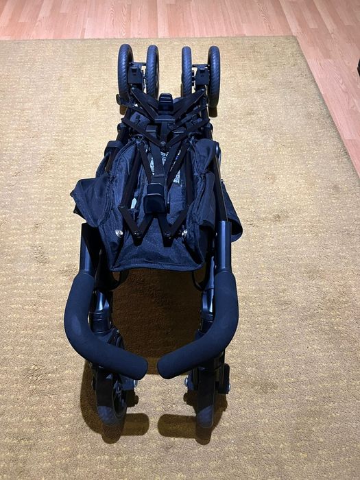 Carrinho passeio bebé