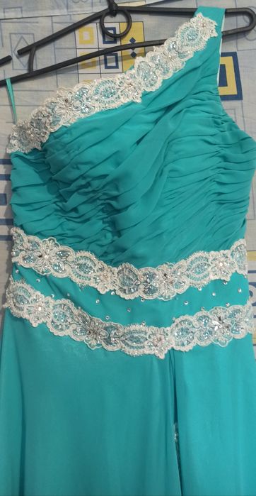 Вечірня/випускна сукня