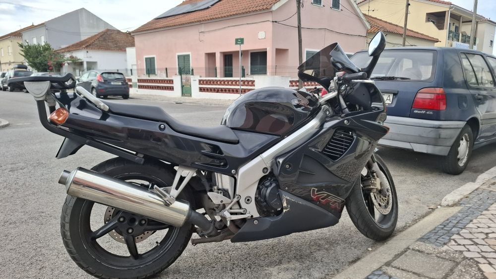 Honda vfr 750 empecavel