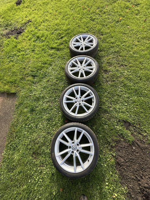 Sprzedam felgi 18 Pretorie z oponami zimowymi 225/40/18